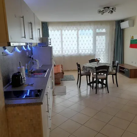 Appartement 2 With Side Sea View