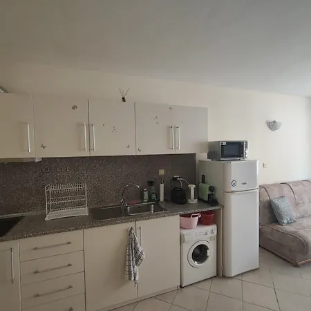 2 With Side Sea View End Of Sunny Апартаменты *